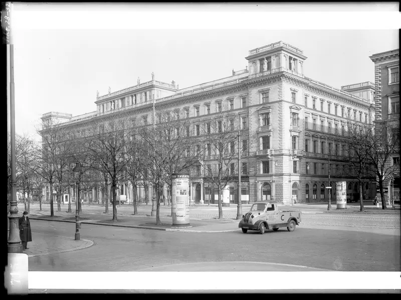 Fotografie des Wohnhauses, Wien I, Schottenring 28-30, 1941, Reproduktion