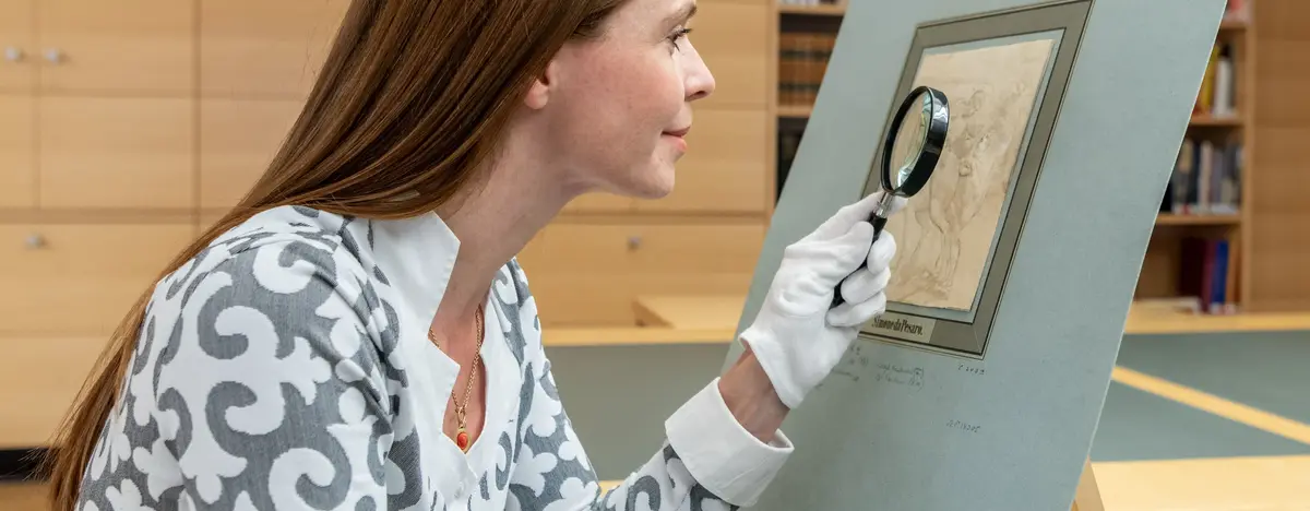 Lisa Jordan, wissenschaftliche Assistentin am Kupferstich-Kabinett