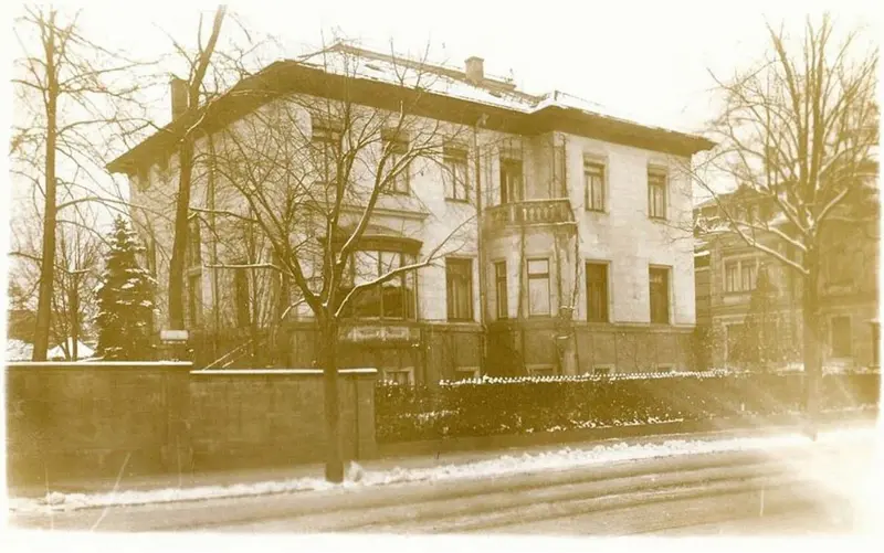 Foto der Villa des EWhepaars Wollf